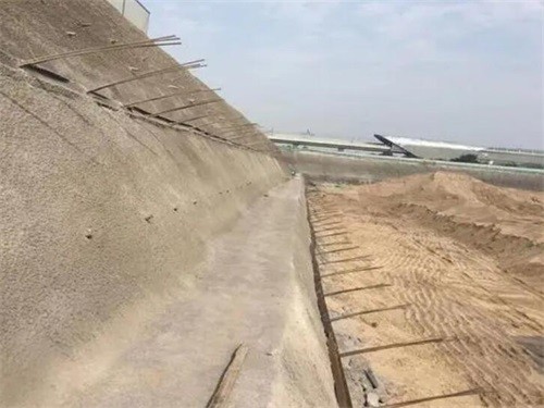 洛南河道边坡加固
